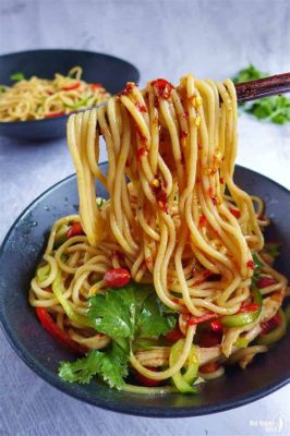  Spicy and Aromatic Luzhou Cold Noodles: Can This Refreshing Sichuan Dish Conquer Your Taste Buds?