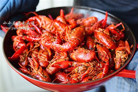  Spicy Crayfish with a Hint of Sweetness: What Makes Yongzhou's Crayfish Party So Unforgettable? 