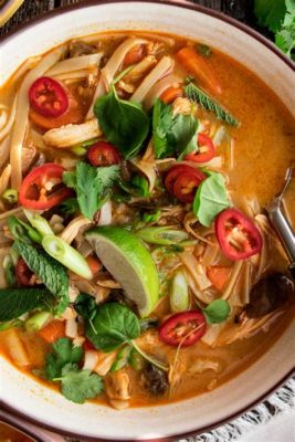  Spicy Rice Noodle Soup: Can This Flavorful Pu'er Dish Conquer Your Taste Buds?